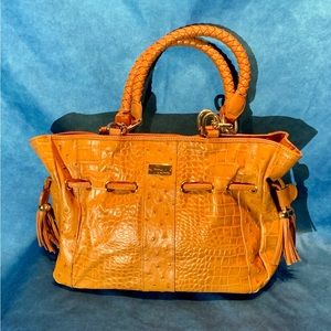 NWOT Gorgeous Isabella Adams large Embossed Leather Satchel